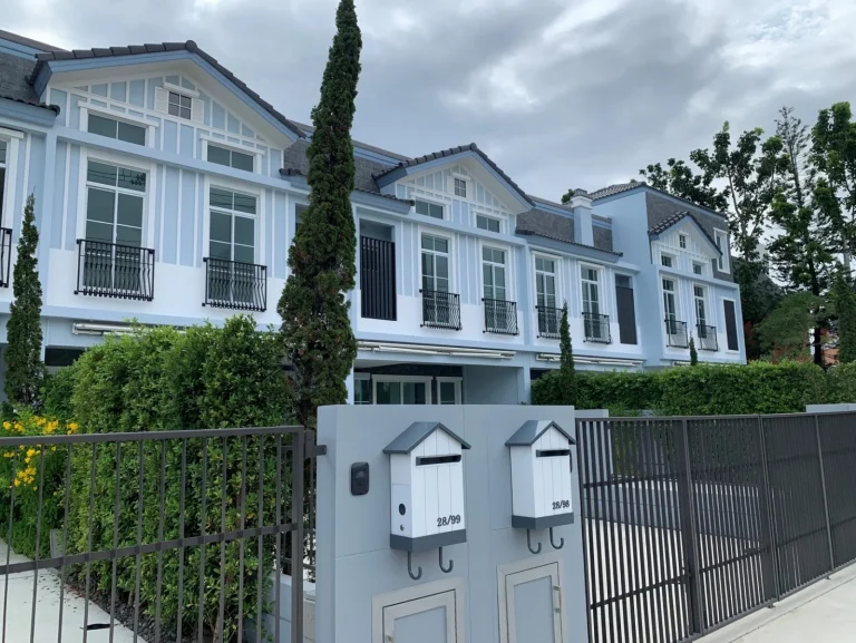 รับเหมาก่อสร้างภาดตะวันออกเฉียง